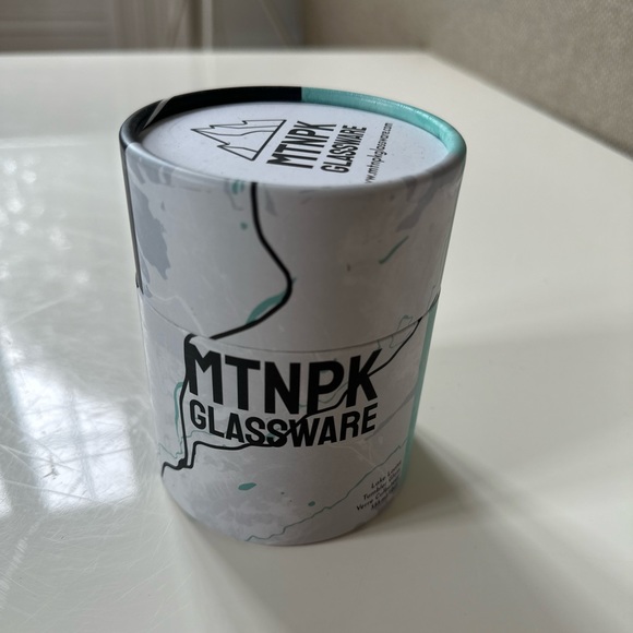 MTNOK Glassware Lake Louise tumbler glass - Picture 4 of 4